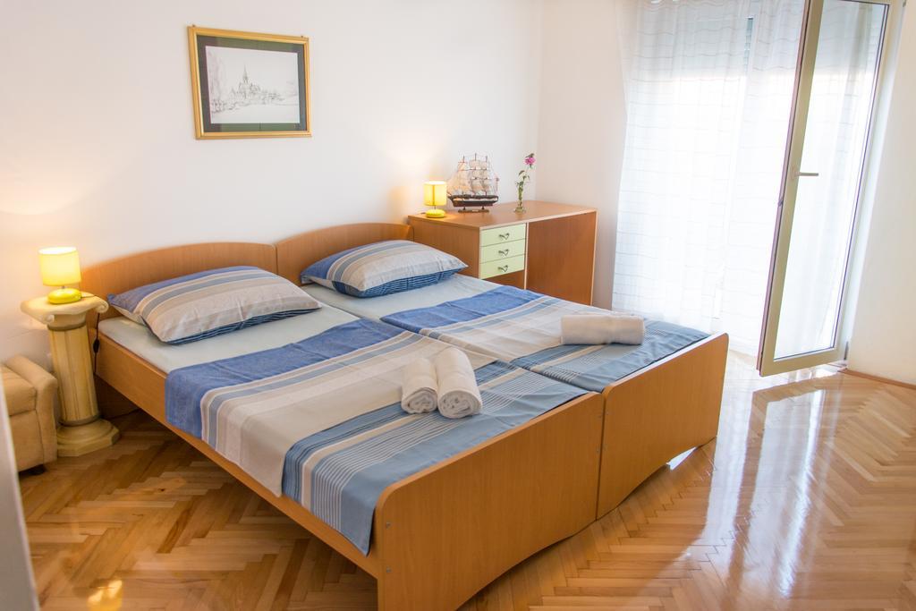 Apartment Klara Біоград-на-Мору Екстер'єр фото