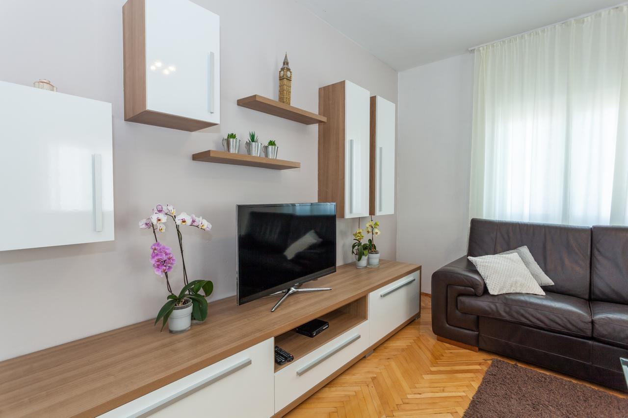 Apartment Klara Біоград-на-Мору Екстер'єр фото